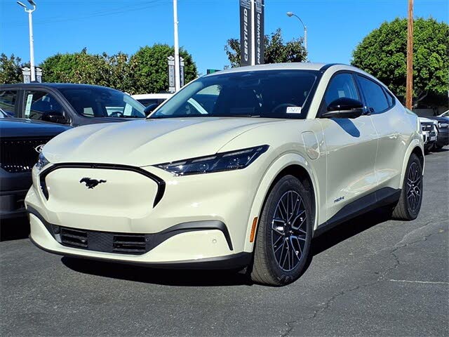 2025 Ford Mustang Mach-E Premium RWD