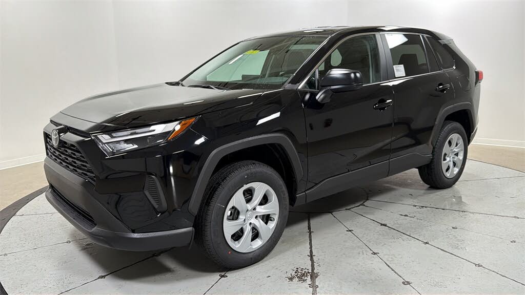 2025 Toyota RAV4 LE AWD