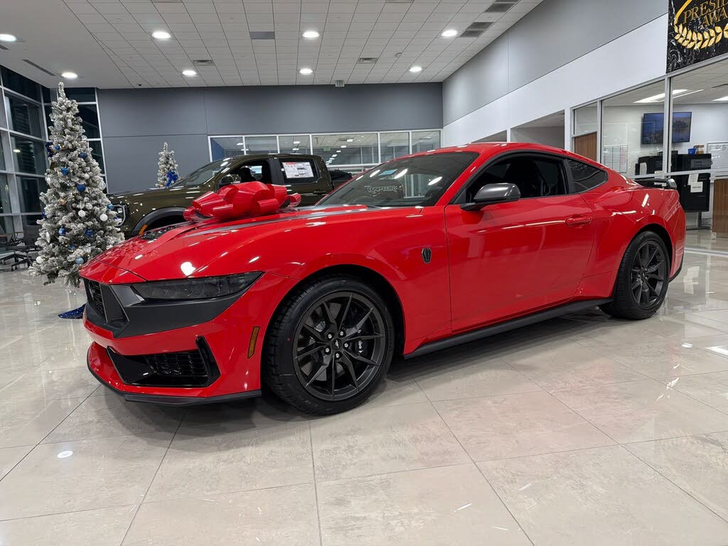 2026 Ford Mustang Dark Horse Fastback RWD