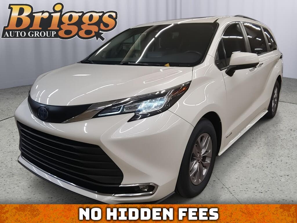 2021 Toyota Sienna XLE 7-Passenger FWD