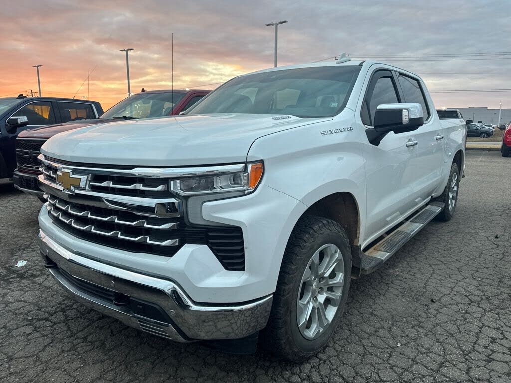 2022 Chevrolet Silverado 1500 LTZ Crew Cab 4WD