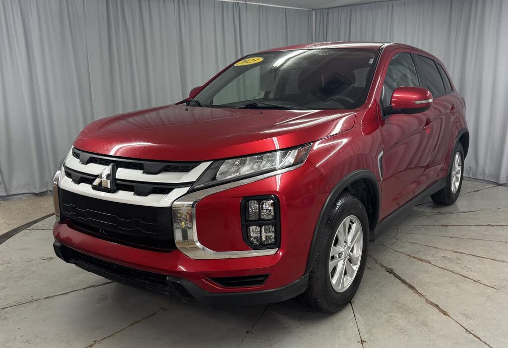 2023 Mitsubishi RVR SE FWD