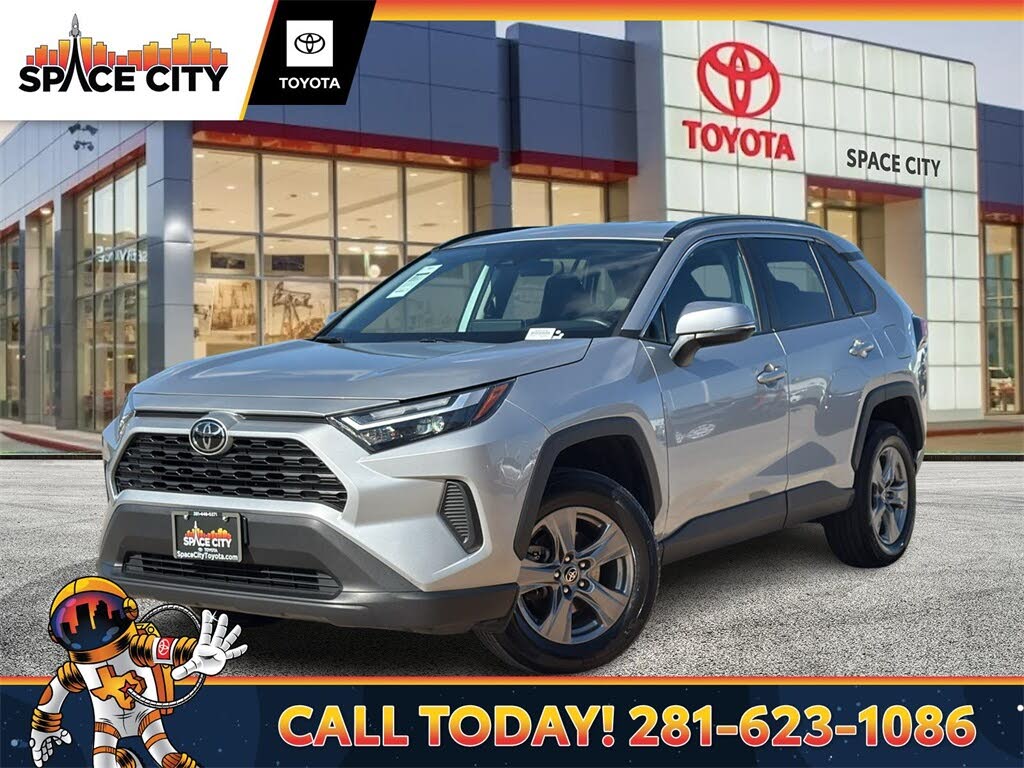 2024 Toyota RAV4 XLE FWD
