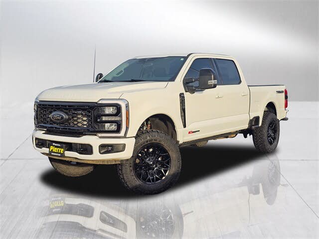 2025 Ford F-250 Super Duty Lariat Crew Cab 4WD
