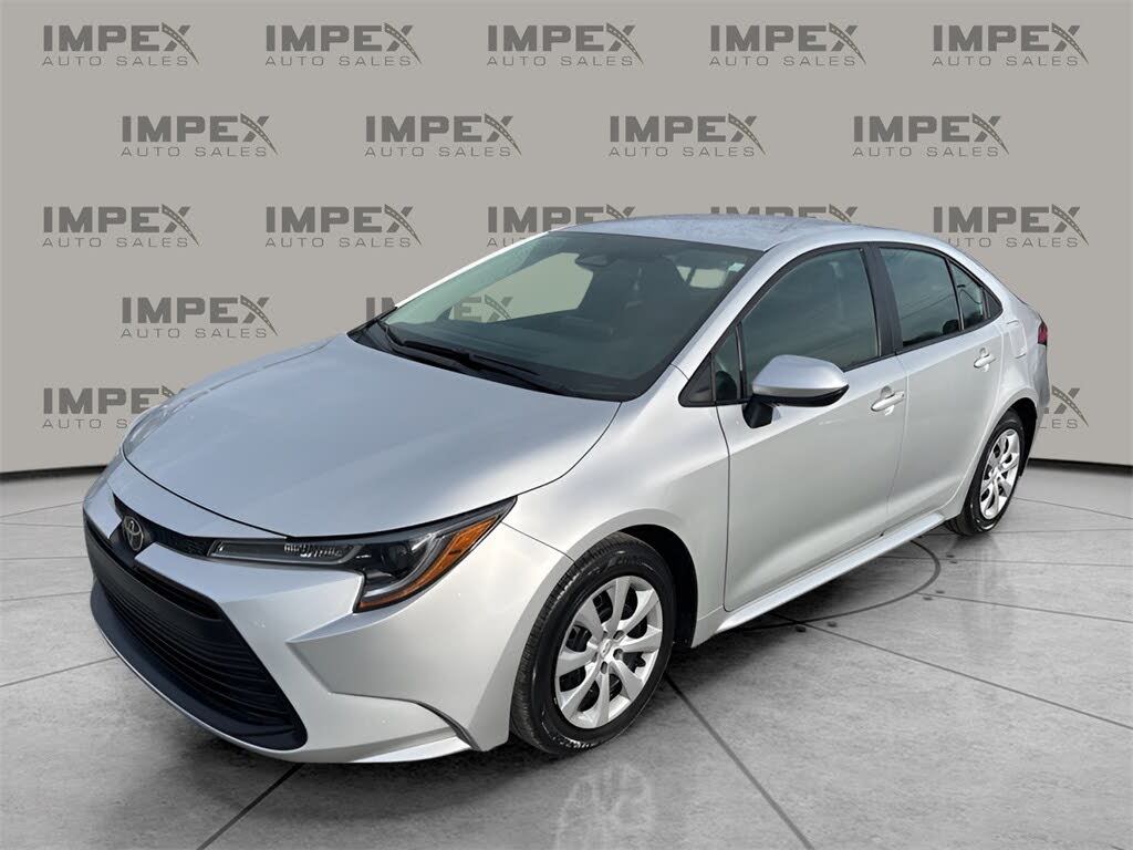 2025 Toyota Corolla LE FWD