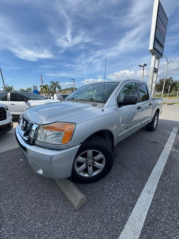 2010 Nissan Titan SE Crew Cab