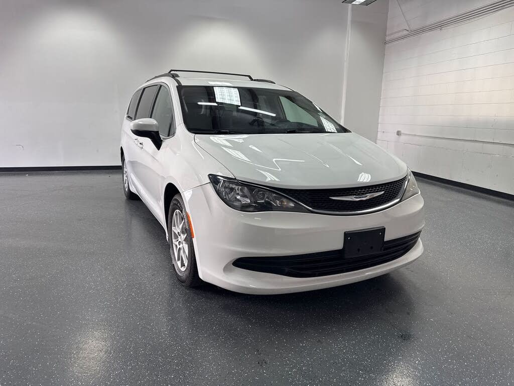 2020 Chrysler Voyager LXi FWD