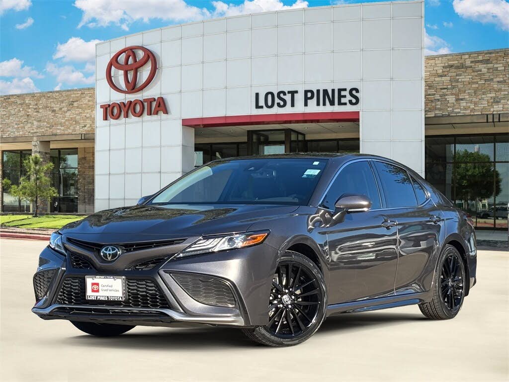 2021 Toyota Camry XSE FWD