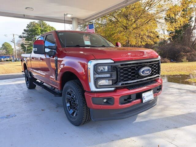 2023 Ford F-350 Super Duty Lariat Crew Cab 4WD