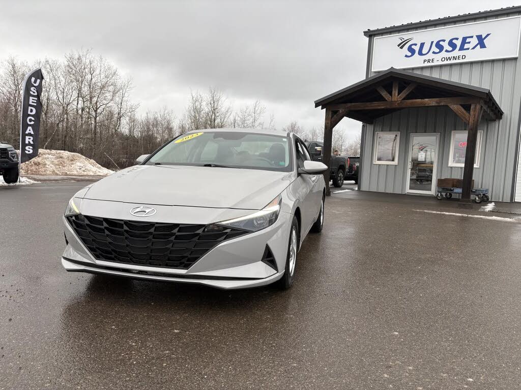 2023 Hyundai Elantra Essential FWD