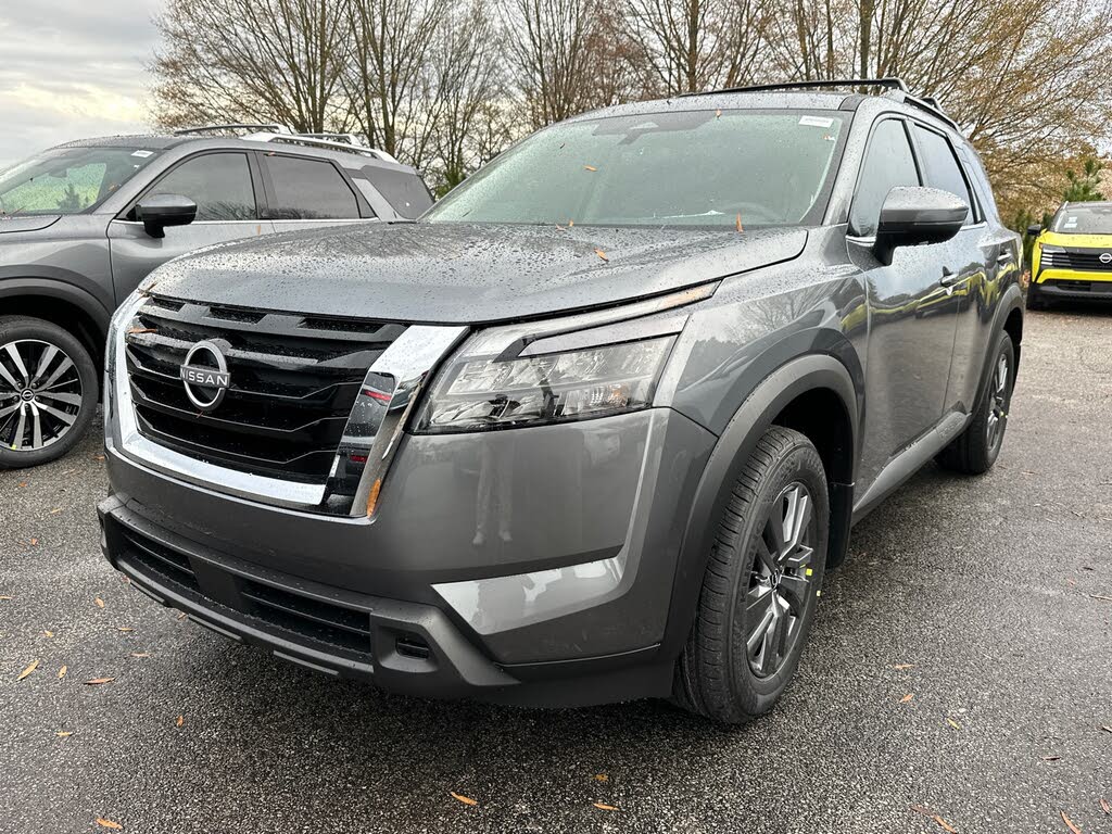 2025 Nissan Pathfinder SV FWD