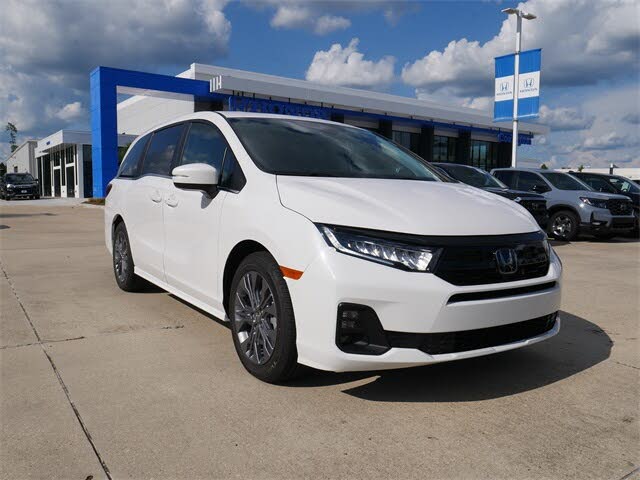 2026 Honda Odyssey Touring FWD