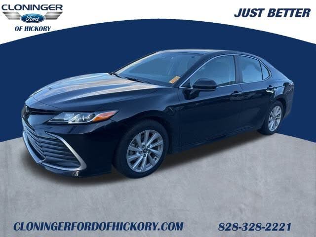 2022 Toyota Camry LE FWD