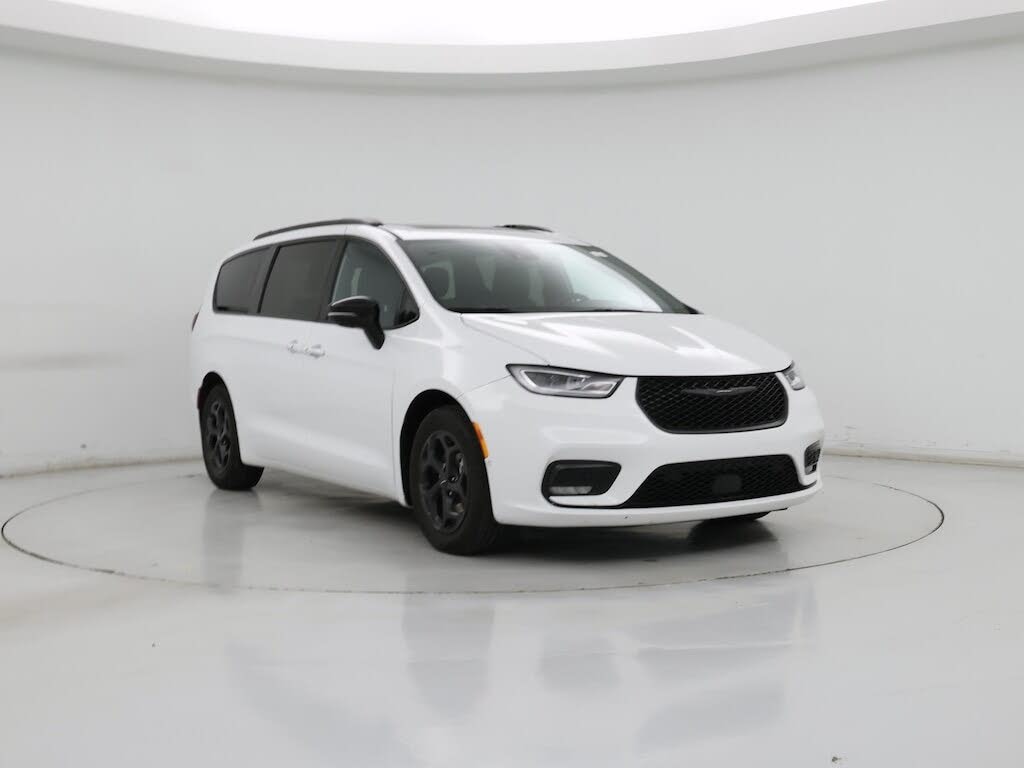 2024 Chrysler Pacifica Hybrid Premium S Appearance FWD