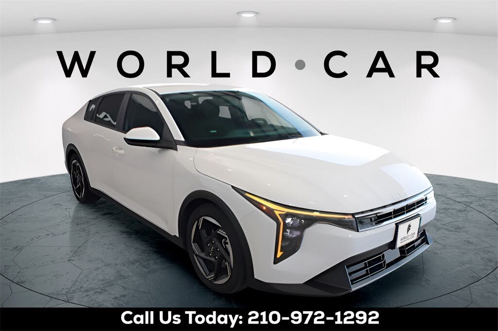 2025 Kia K4 EX FWD