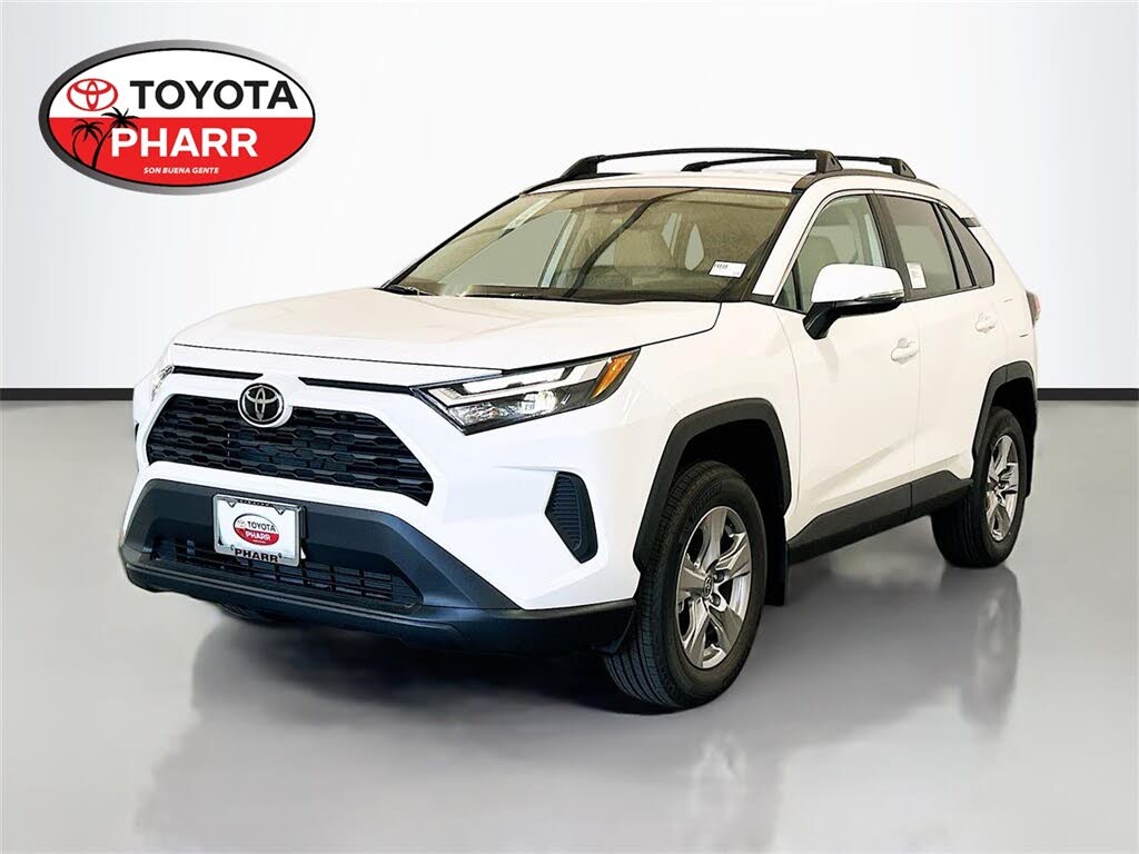 2025 Toyota RAV4 XLE FWD