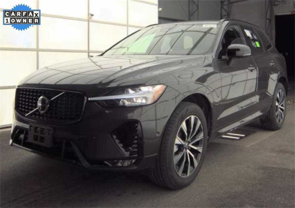 2025 Volvo XC60 B5 Plus Dark Theme AWD