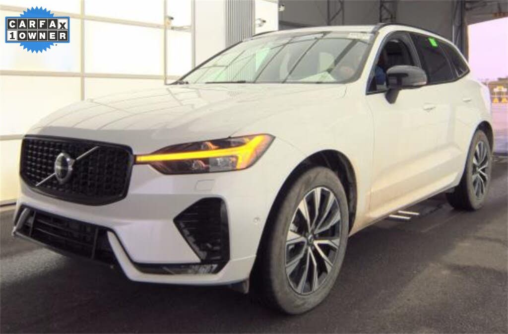 2025 Volvo XC60 B5 Plus Dark Theme AWD