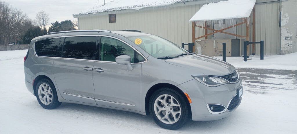2018 Chrysler Pacifica Touring L Plus FWD