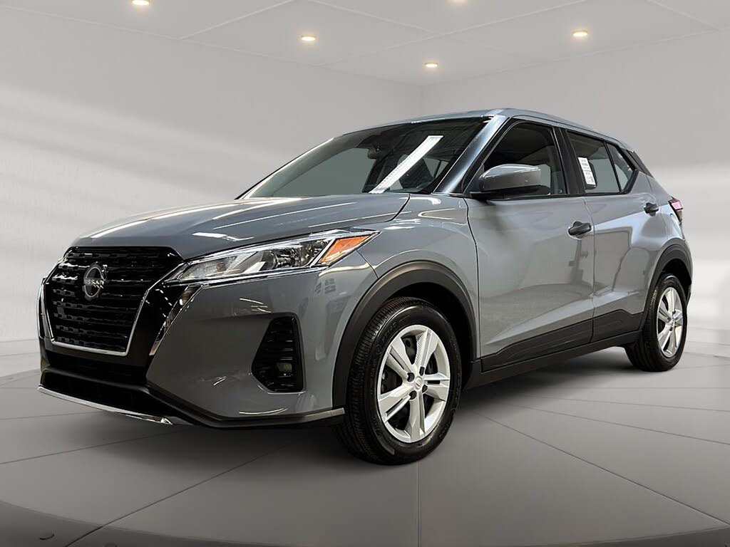 2023 Nissan Kicks S FWD