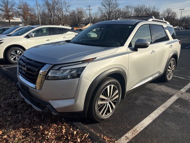 2023 Nissan Pathfinder Platinum 4WD
