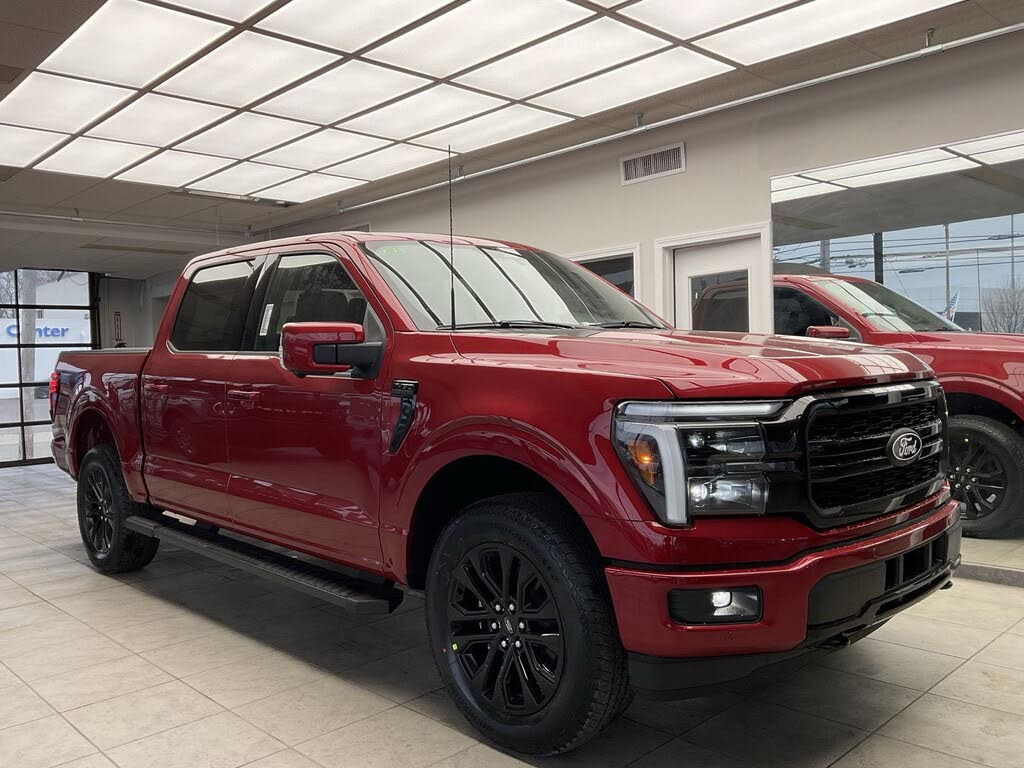 2025 Ford F-150 Lariat SuperCrew 4WD