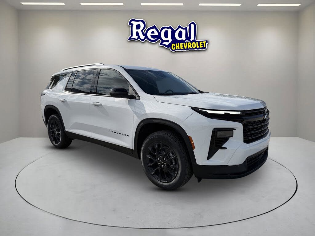 2026 Chevrolet Traverse LT FWD
