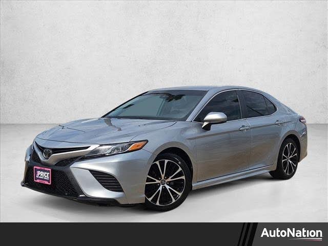 2020 Toyota Camry SE FWD
