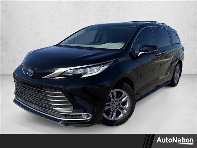2022 Toyota Sienna Limited 7-Passenger FWD
