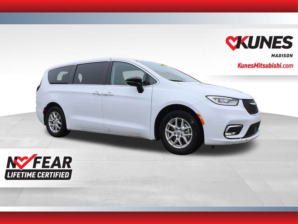 2024 Chrysler Pacifica Touring L FWD