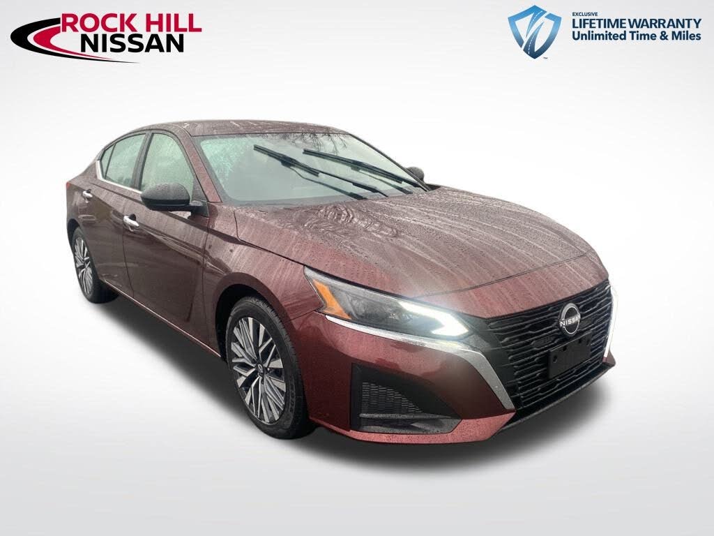 2024 Nissan Altima 2.5 SV FWD