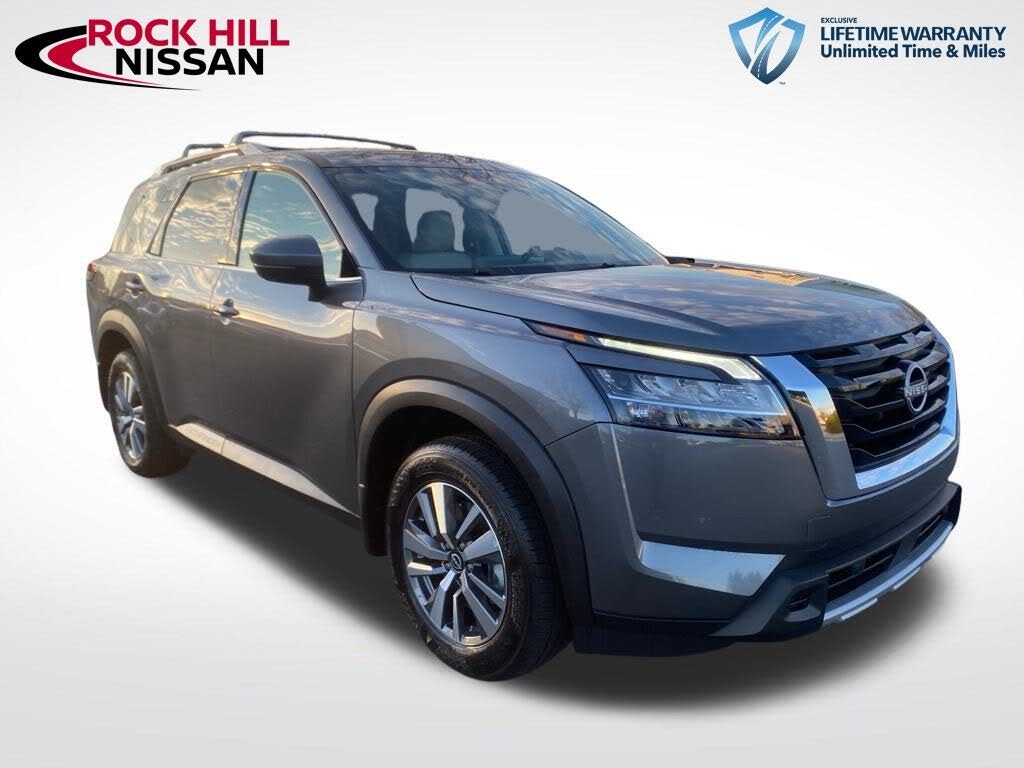 2024 Nissan Pathfinder SL FWD