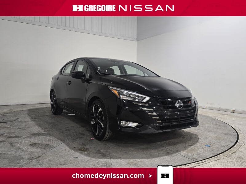 2024 Nissan Versa SR FWD