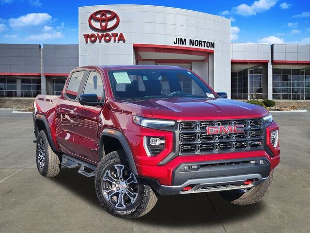 2025 GMC Canyon AT4 Crew Cab 4WD