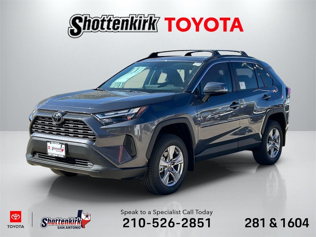 2025 Toyota RAV4 XLE FWD