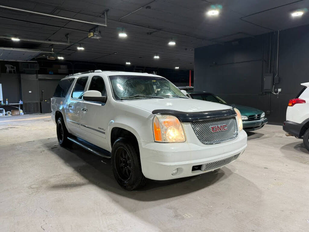 2011 GMC Yukon XL Denali 4WD