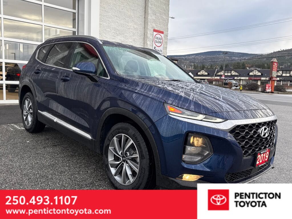 2019 Hyundai Santa Fe 2.0T Preferred AWD with Dark Chrome Accent