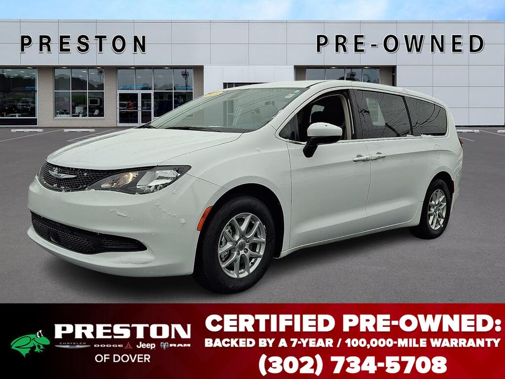 2022 Chrysler Voyager LX FWD