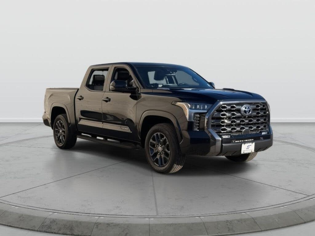 2022 Toyota Tundra Hybrid Platinum HV CrewMax Cab 4WD