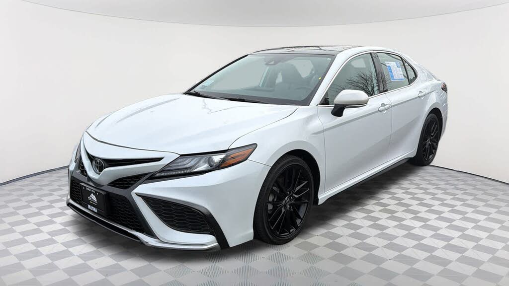 2022 Toyota Camry XSE FWD
