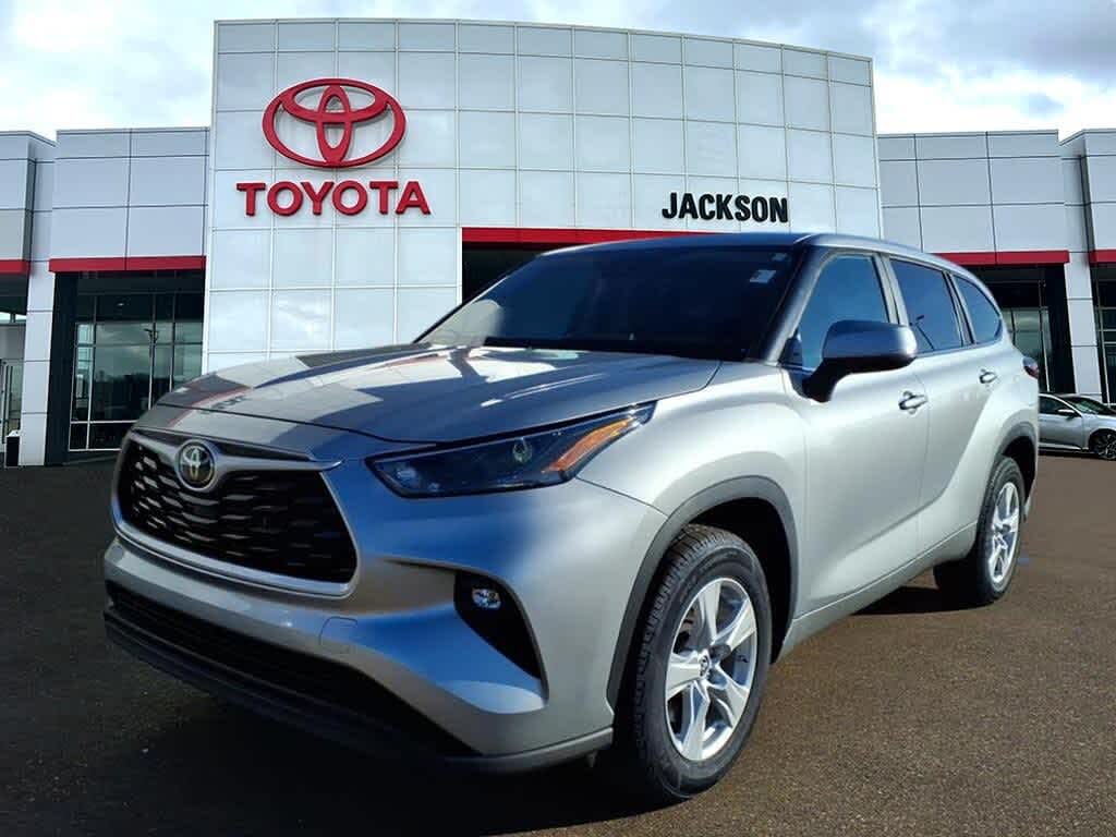 2023 Toyota Highlander L FWD