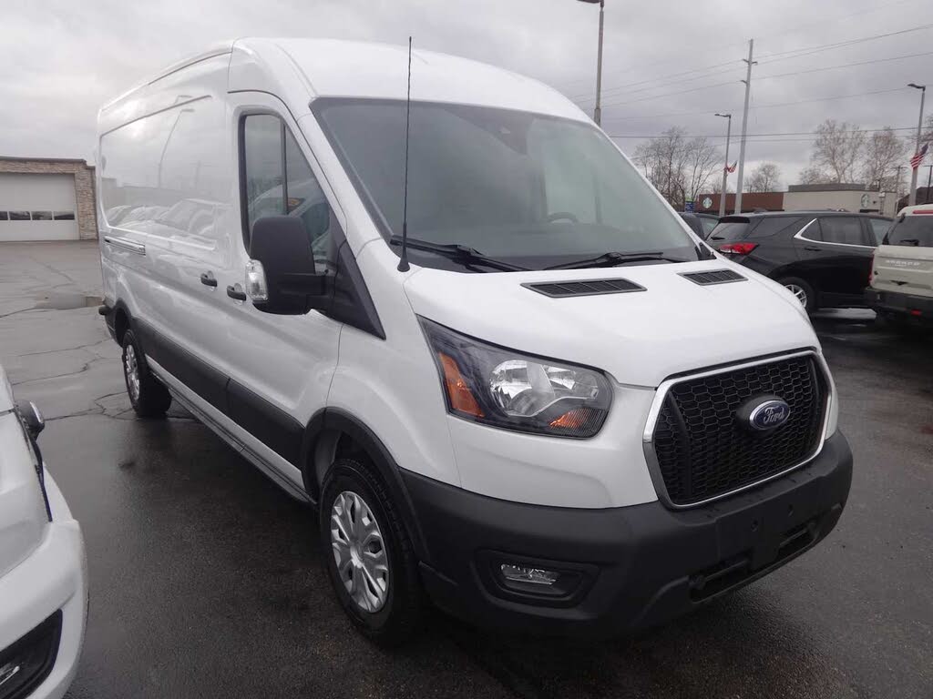 2024 Ford Transit Cargo 250 Medium Roof LB RWD
