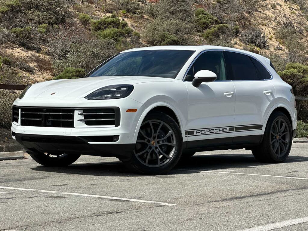 2025 Porsche Cayenne AWD
