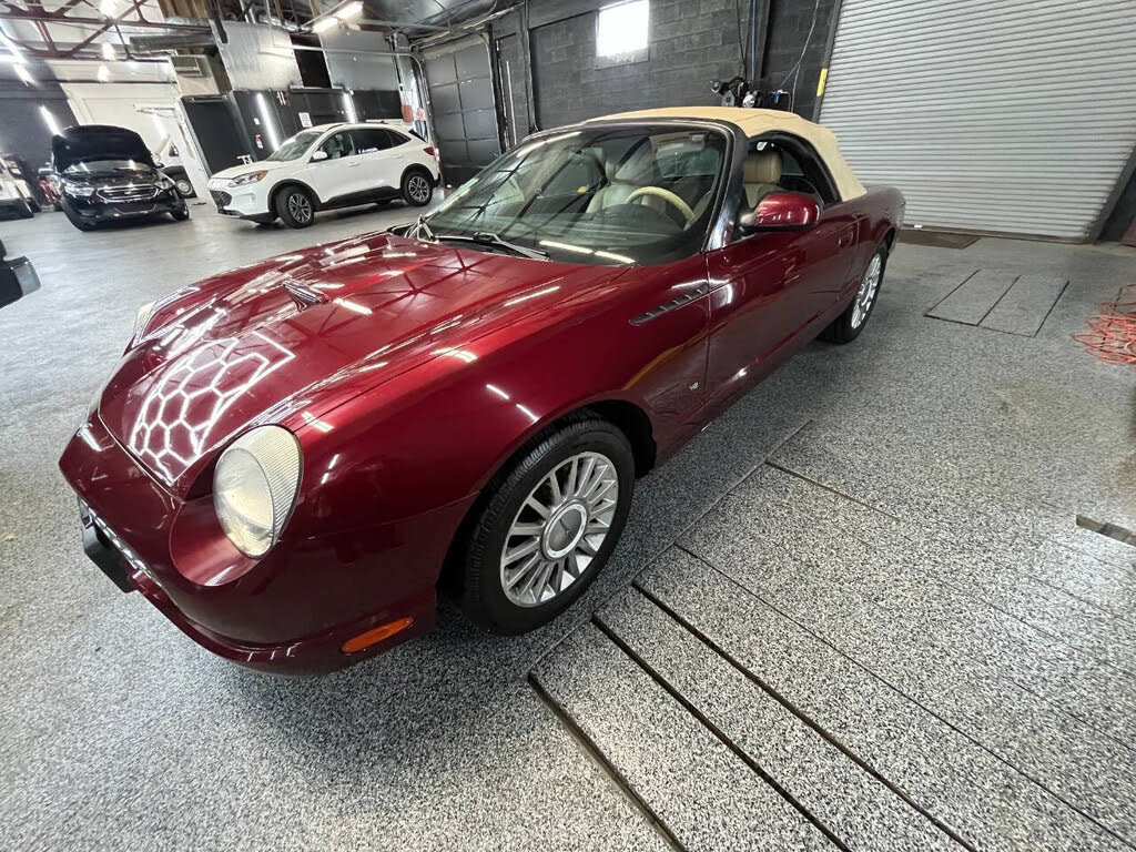 2004 Ford Thunderbird Deluxe RWD