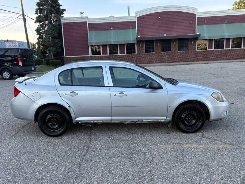 2009 Chevrolet Cobalt LS Sedan FWD