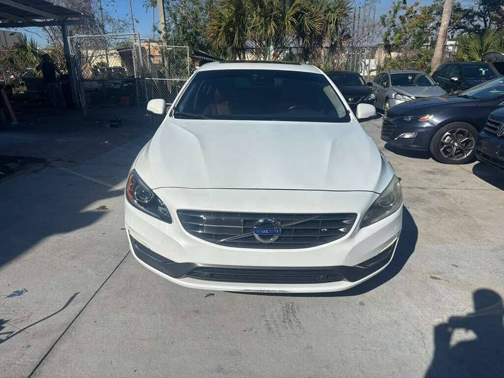 2015 Volvo S60 2015.5 T6 Platinum