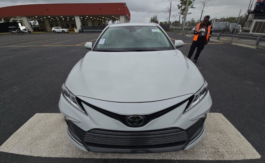2022 Toyota Camry LE FWD