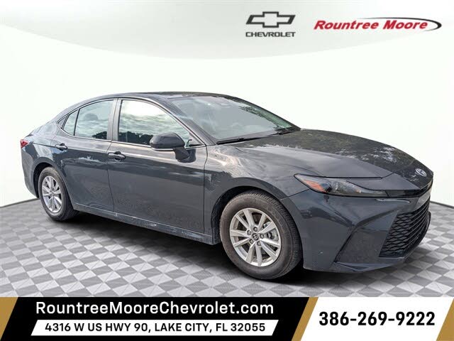 2025 Toyota Camry LE FWD