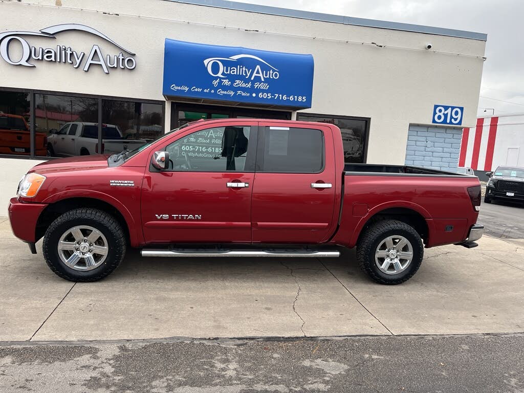 2015 Nissan Titan SV Crew Cab 4WD