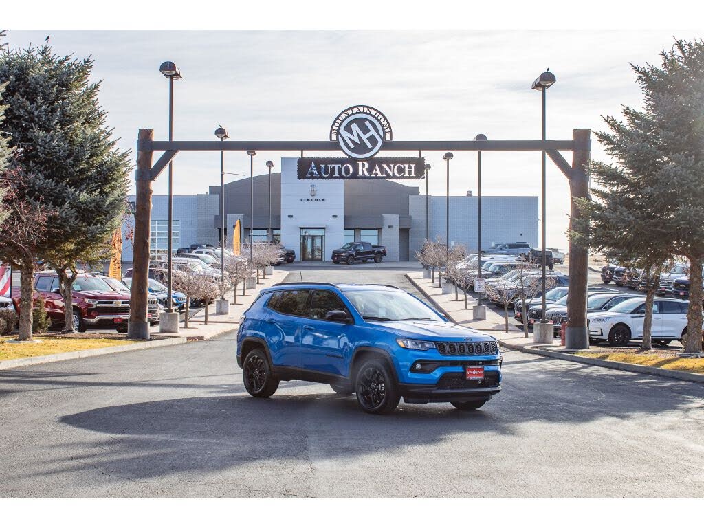 2026 Jeep Compass Latitude Altitude 4WD